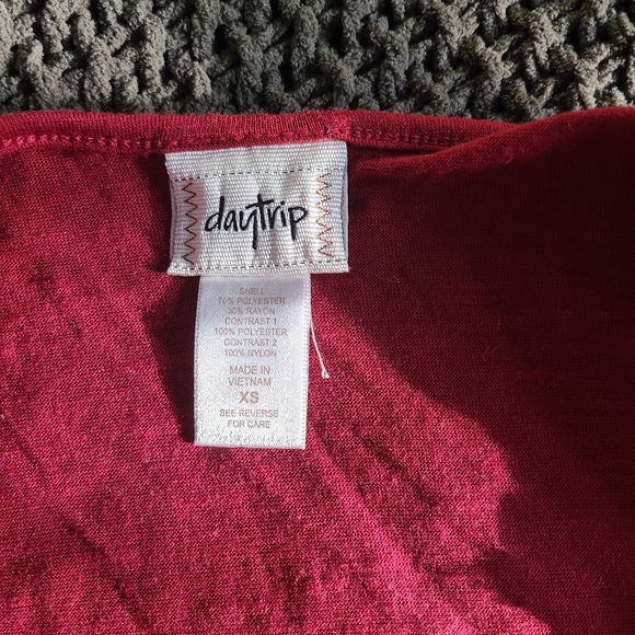 DayTrip Top - Picture 4 of 4